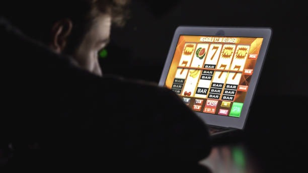 yes4d mobile app dashboard with game categories and live markets
